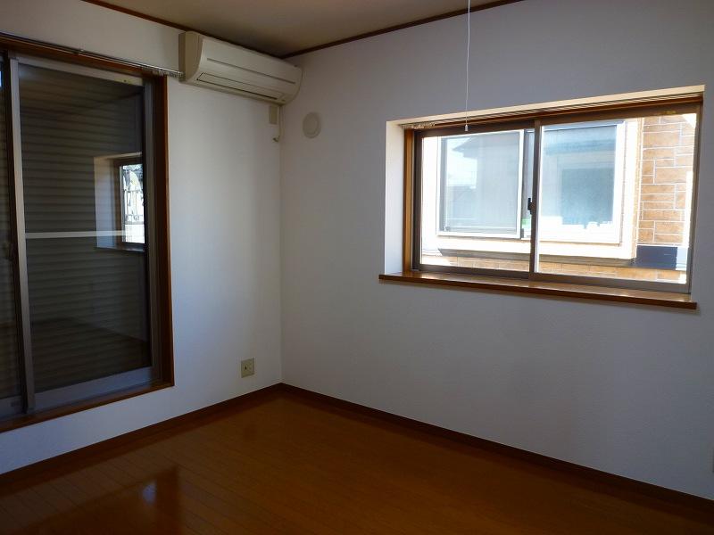 Non-living room. 2 Kaiyoshitsu