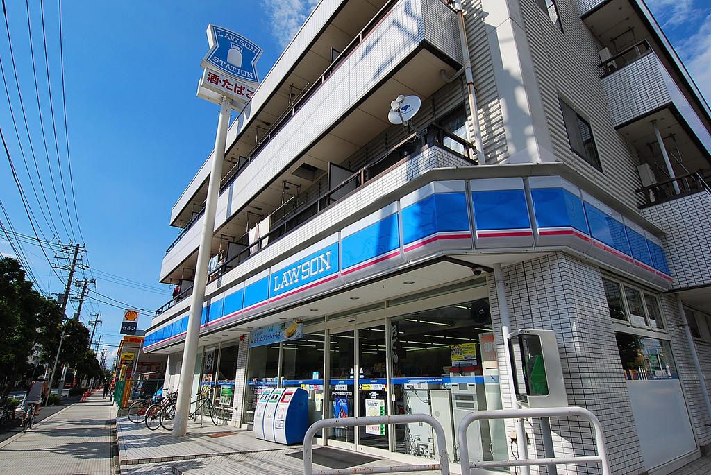 Convenience store. Lawson Gyotokuekimae 3-chome up (convenience store) 577m