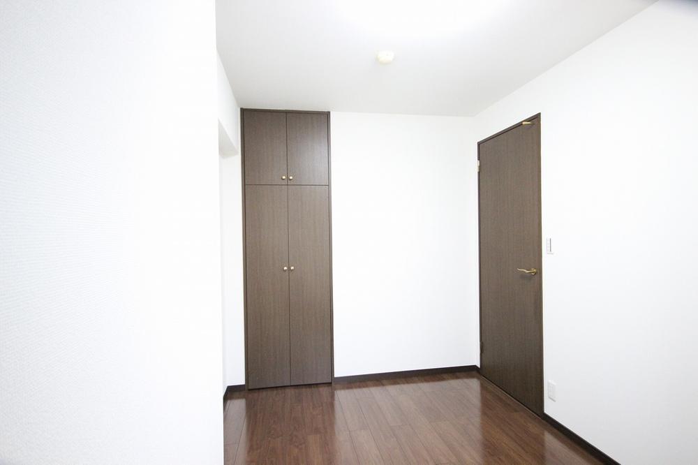 Non-living room. A storage space is abundant,