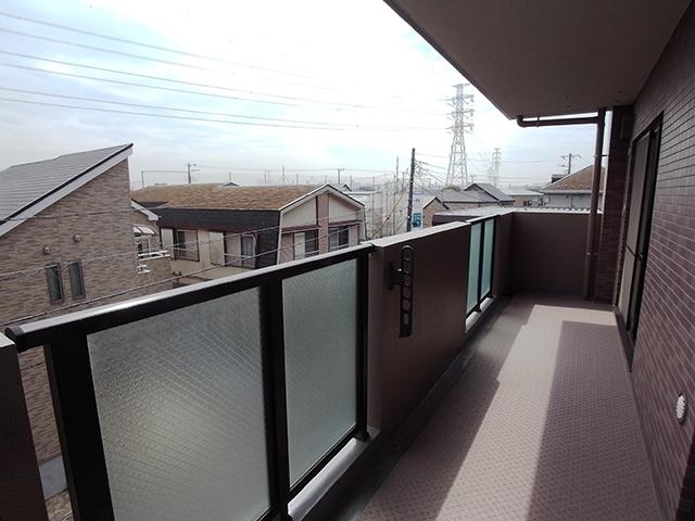 Balcony. Good per sun because there is no higher in the front building