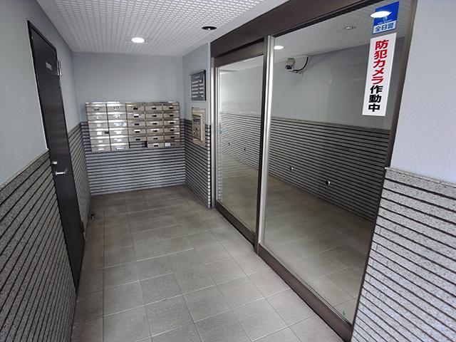 Other common areas. Auto with lock