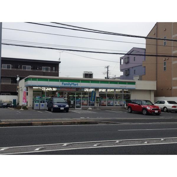 Convenience store. 326m FamilyMart to live House Ainokawa Imai shop