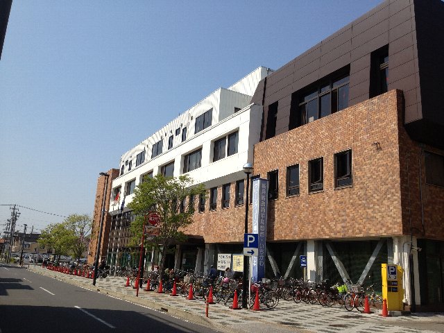 Government office. Ichikawa City Hall Gyotoku 480m until the branch (government office)