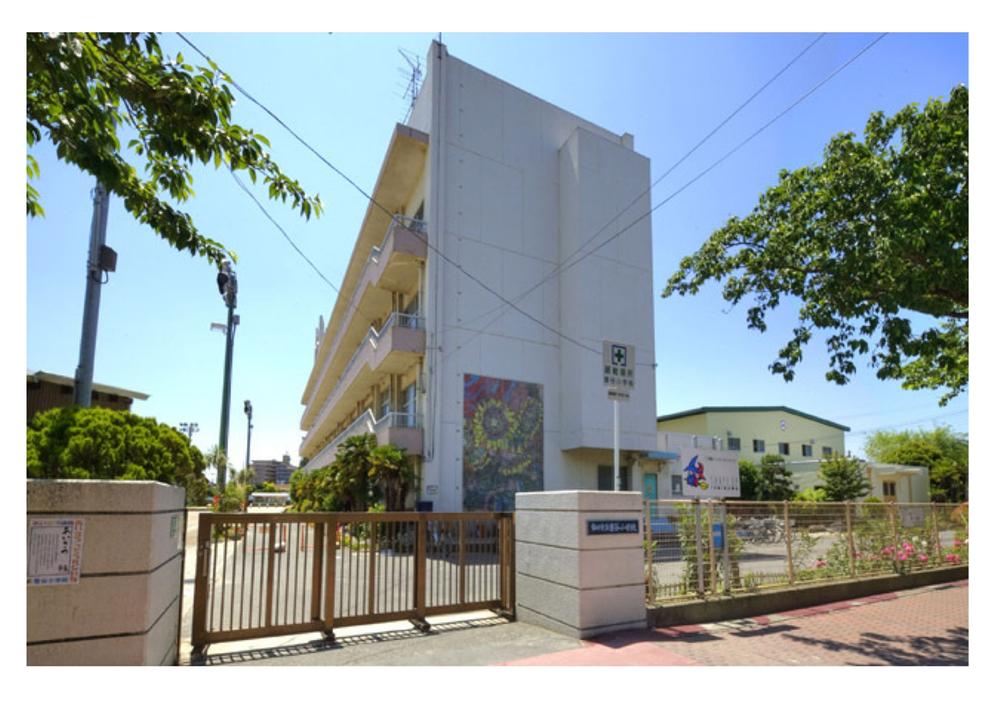 Primary school. Ichikawa Municipal Sodani 200m up to elementary school