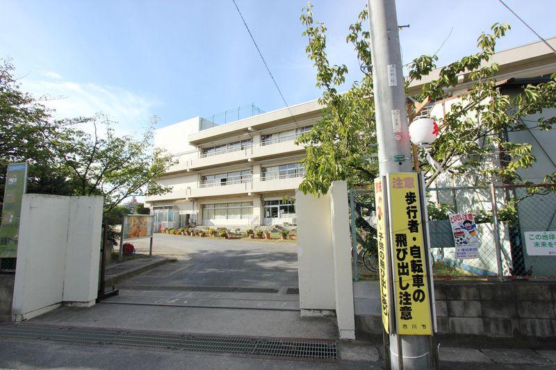 Other. Municipal Minamigyotoku Elementary School