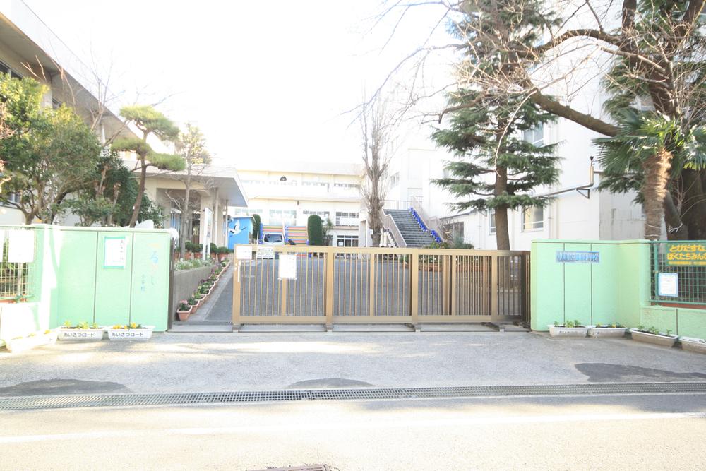 Primary school. 352m until Ichikawa City Tsuruyubi Elementary School