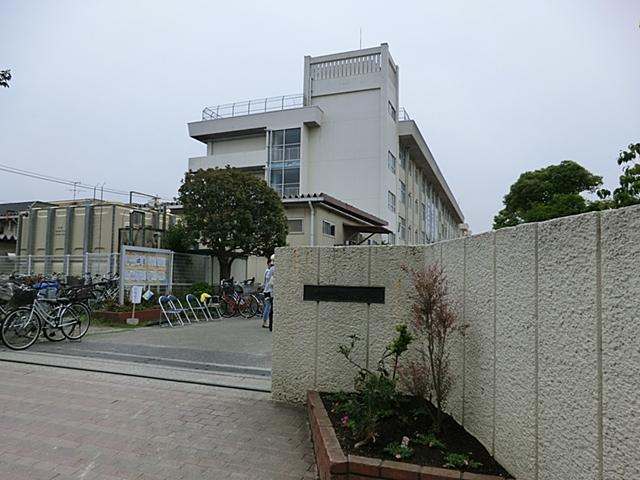 Junior high school. 640m until Ichikawa Municipal Fukuei junior high school