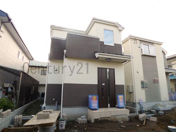 Local appearance photo. Building 2