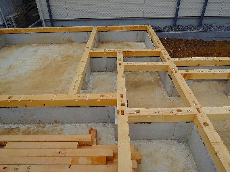 Construction ・ Construction method ・ specification. All our foundation will use the natural Hiba! Because termites do not eat, It is safe! Pillars stand where the hole is love!