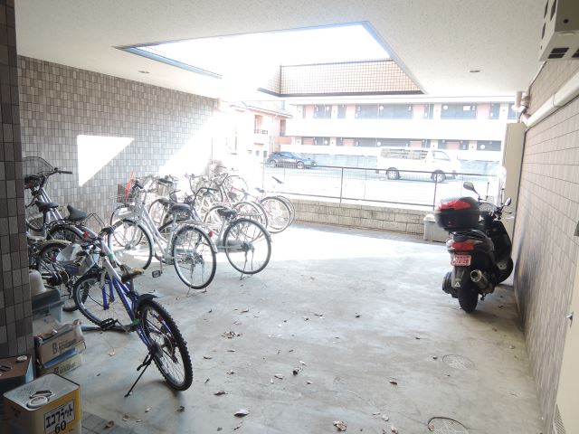 Other room space. Is a bicycle parking lot