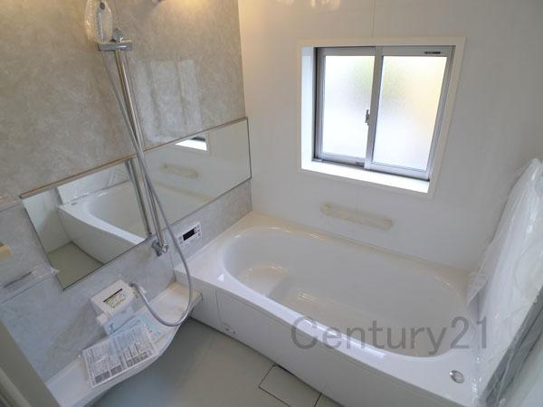 Bathroom. 9 Building