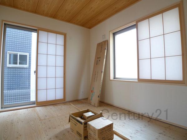 Non-living room. 9 Building