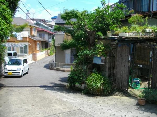 Local photos, including front road. Siemens to public roads of the front road about 5.1m