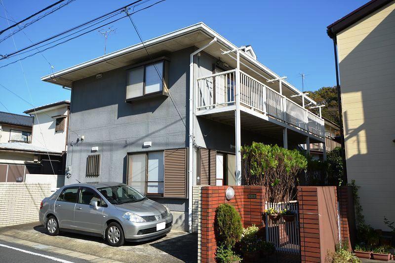 Local appearance photo. Since the seller like has been carefully use, It is very beautiful. One of the spacious balcony of the south attractive point