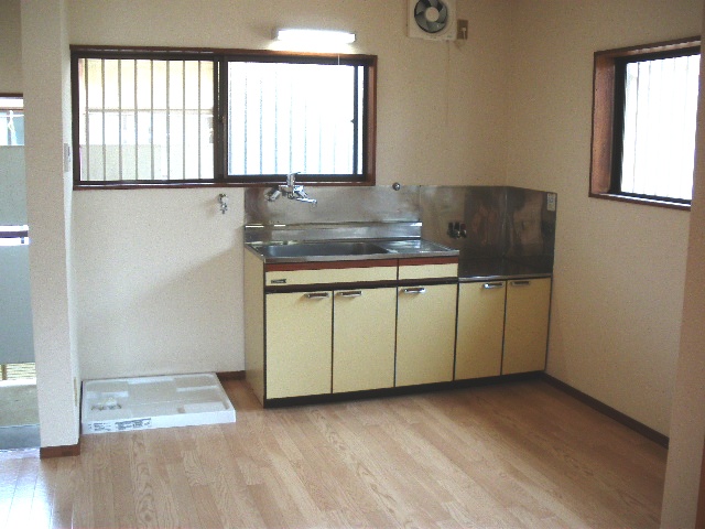 Kitchen. Flooring new exchange