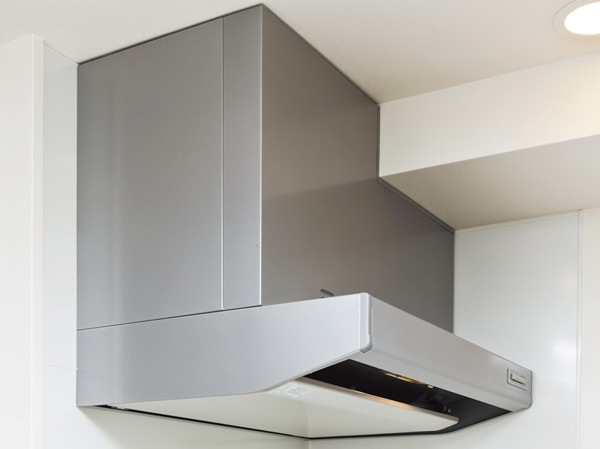 Kitchen.  [Easy to clean range hood] Remove also easy, Oil dirt quickly wiped off the enamel rectification Backed range hood. Efficiently ventilate the smoke and odor generated during cooking.