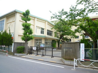 Primary school. Municipal ShinAtsushi up to elementary school (elementary school) 1300m