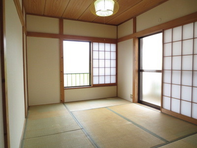 Other. Japanese-style room is a ventilation good rooms at the two sides lighting in both the first floor second floor.