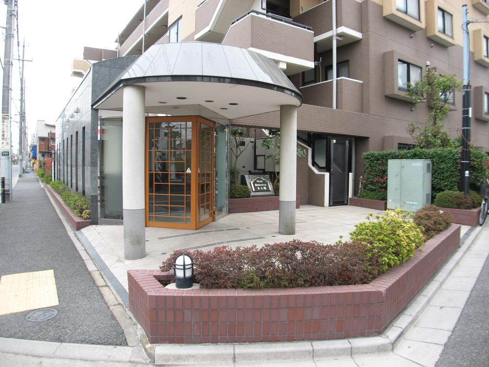 Entrance. Common areas (February 2013) Shooting