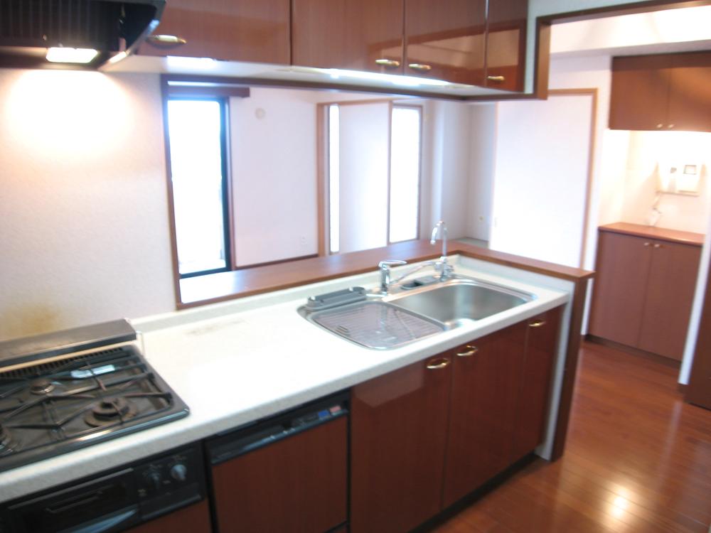 Kitchen. Popular Cow Tha Kitchen.