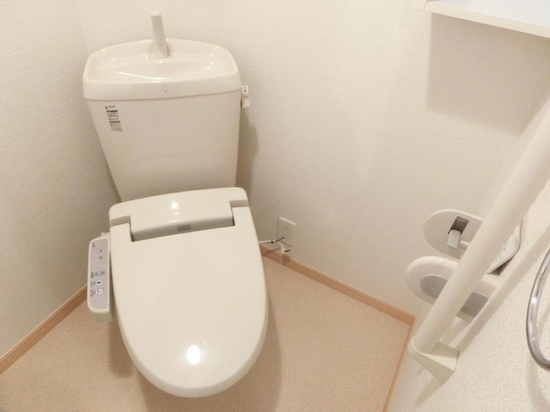 Toilet. Washlet-conditioned toilet. comfortable!