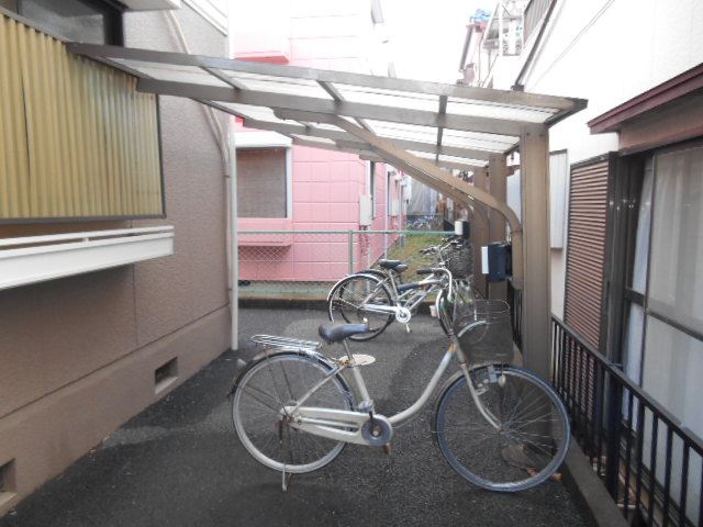 Other room space. Bicycle parking space equipped