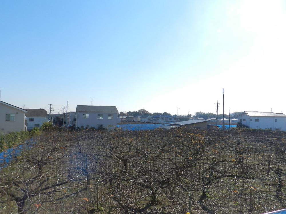 View photos from the dwelling unit. View from the site (December 2013) Shooting