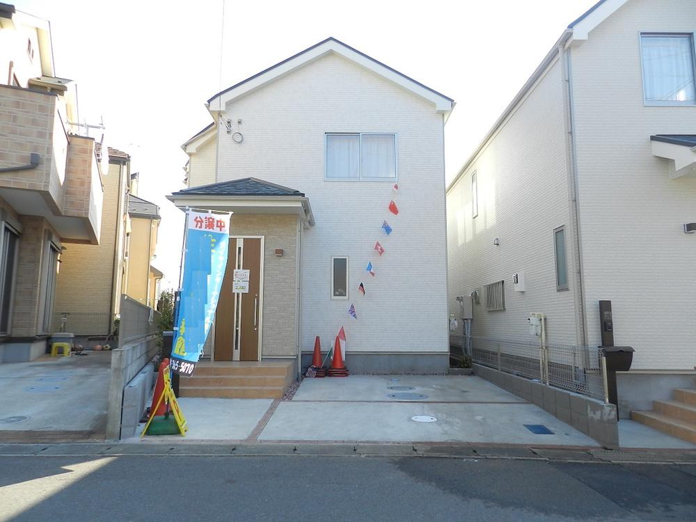 Local photos, including front road