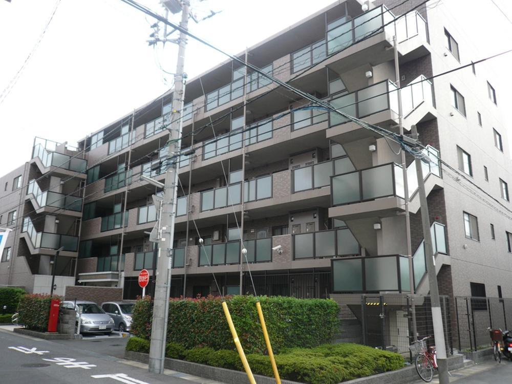 Local appearance photo. Local (11 May 2013) Shooting