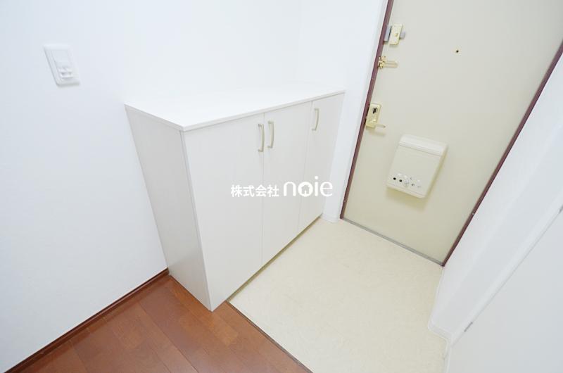 Entrance. ~ In fact, please check ~