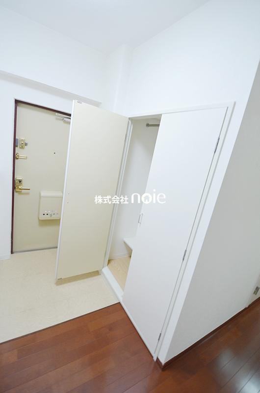 Entrance. ~ In fact, please check ~