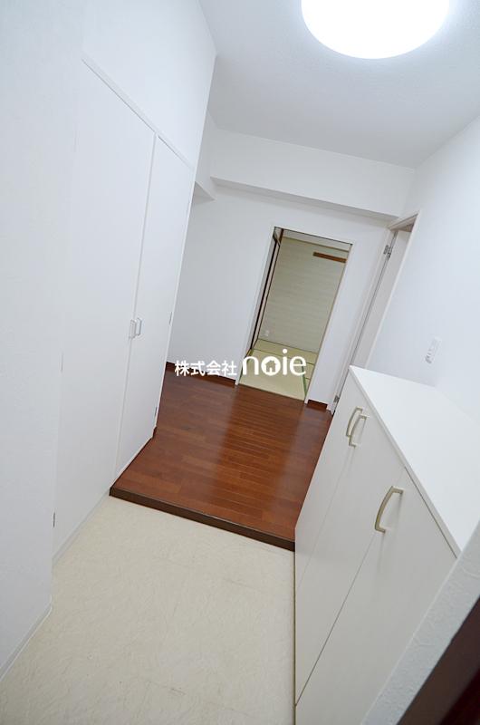 Entrance. ~ In fact, please check ~