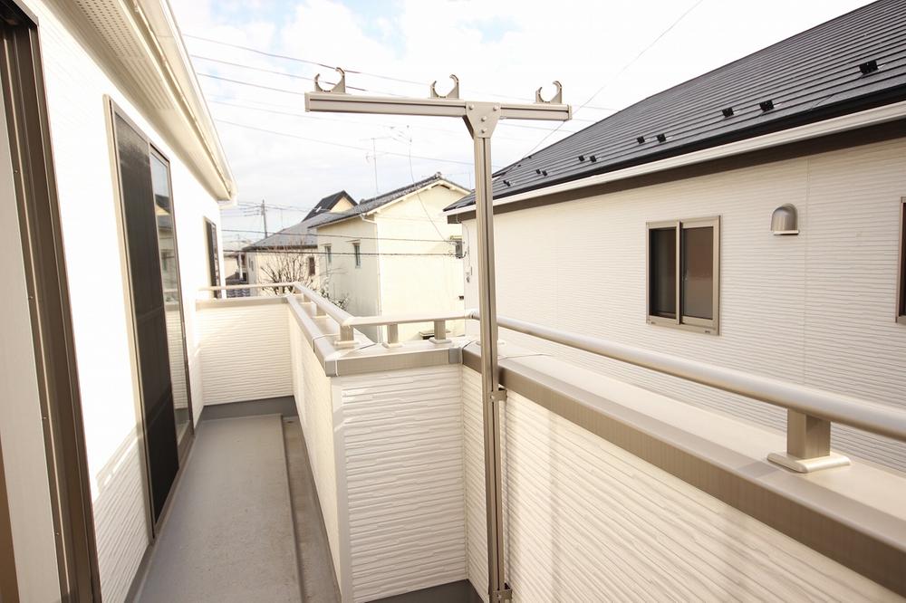 Balcony. Balcony in wide, Jose and many laundry