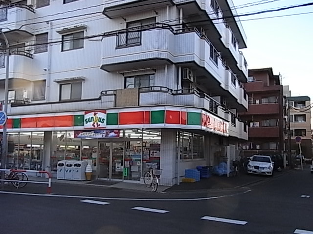 Convenience store. Thanks Minamigyotoku Station store up to (convenience store) 277m