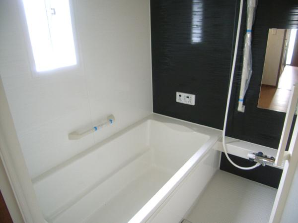 Same specifications photo (bathroom). It is the example of construction