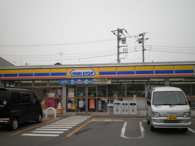 Convenience store. MINISTOP Higashisugano 5-chome (convenience store) to 585m