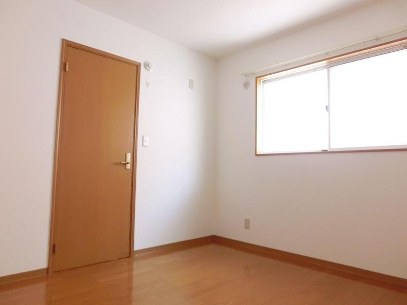 Other room space. Western-style pleasing to the bedroom.