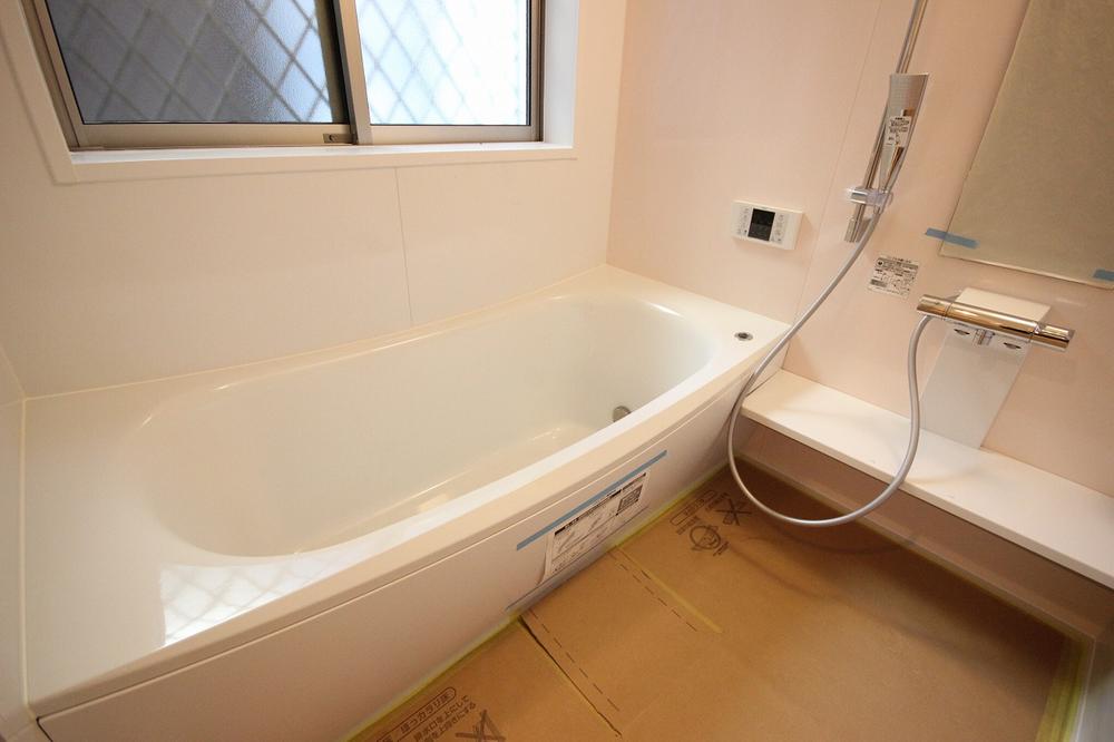 Bathroom. Heal a tired body Round-type unit bus