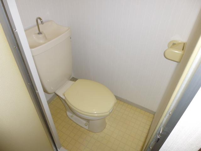 Toilet