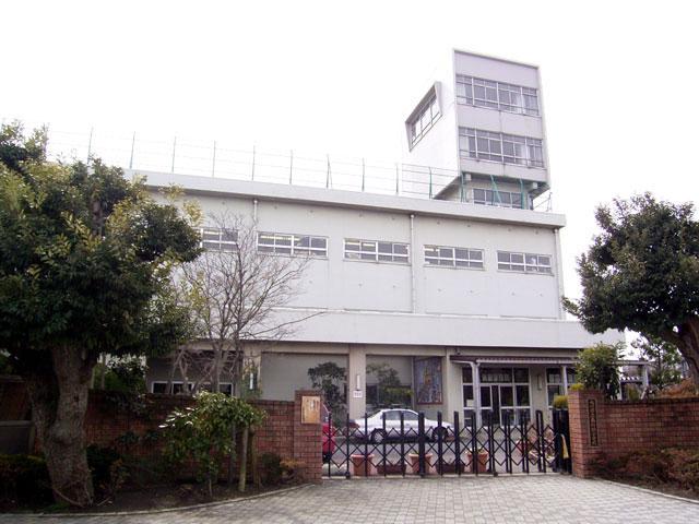 Primary school. Minamigyotoku 600m up to elementary school