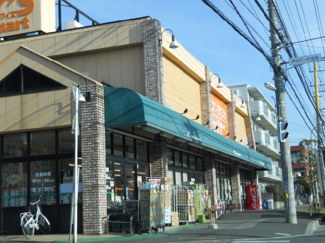 Shopping centre. Waizumato until the (shopping center) 360m