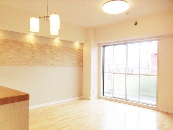 Living. Beautifully renovated