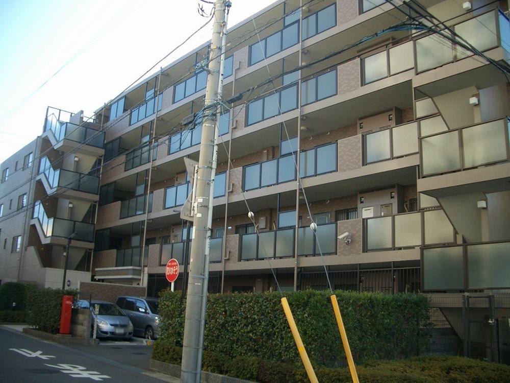 Local appearance photo