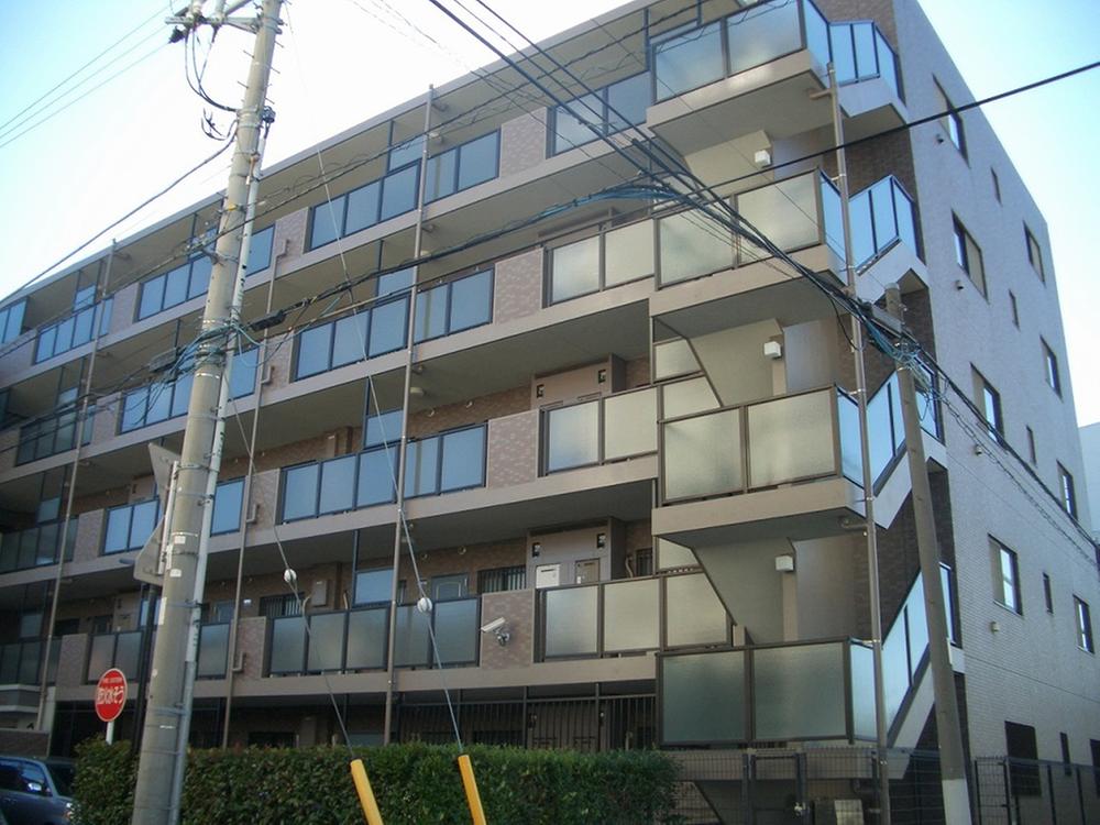 Local appearance photo