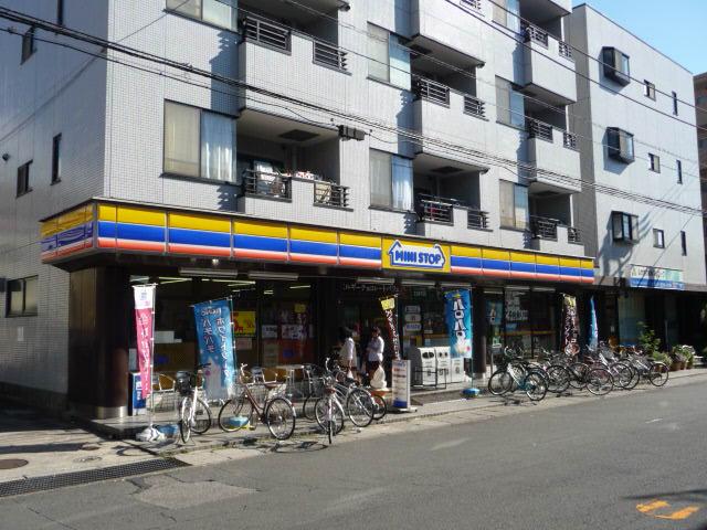 Convenience store. MINISTOP Minamigyotoku 652m up to 1-chome