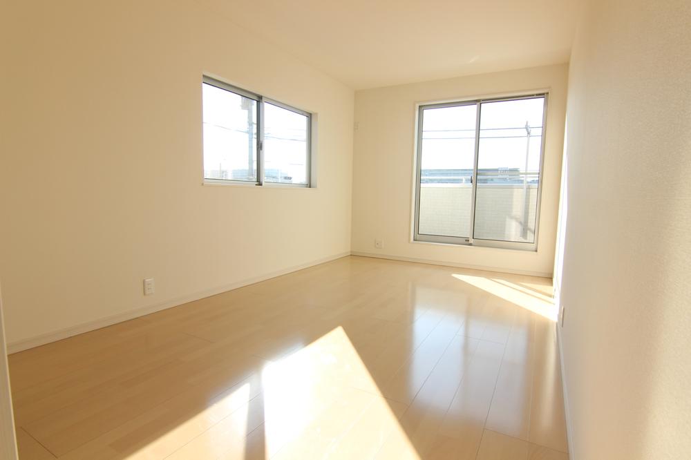 Non-living room. appearance