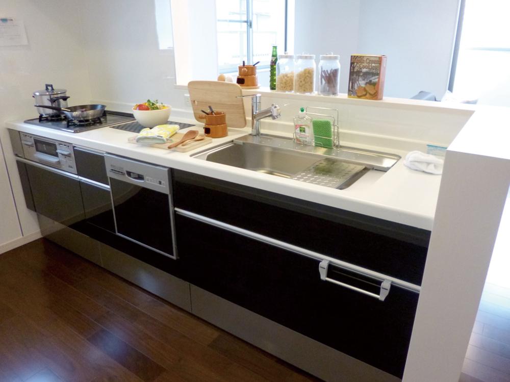 Same specifications photo (kitchen). (The company construction cases: Kitchen)