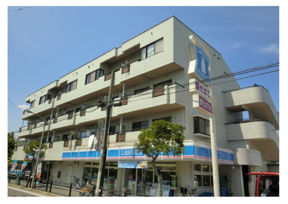 Convenience store. 422m until Lawson Kanno 5-chome