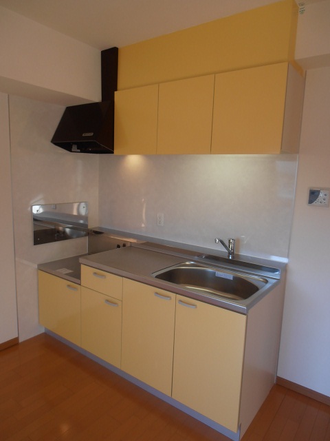 Kitchen. Same specifications room