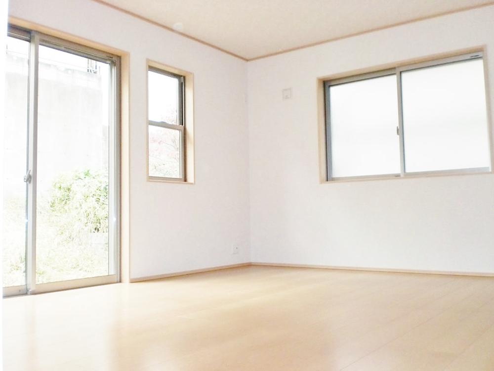 Living.  [Selling local] LDK 15 Pledge! There is a bright and airy!